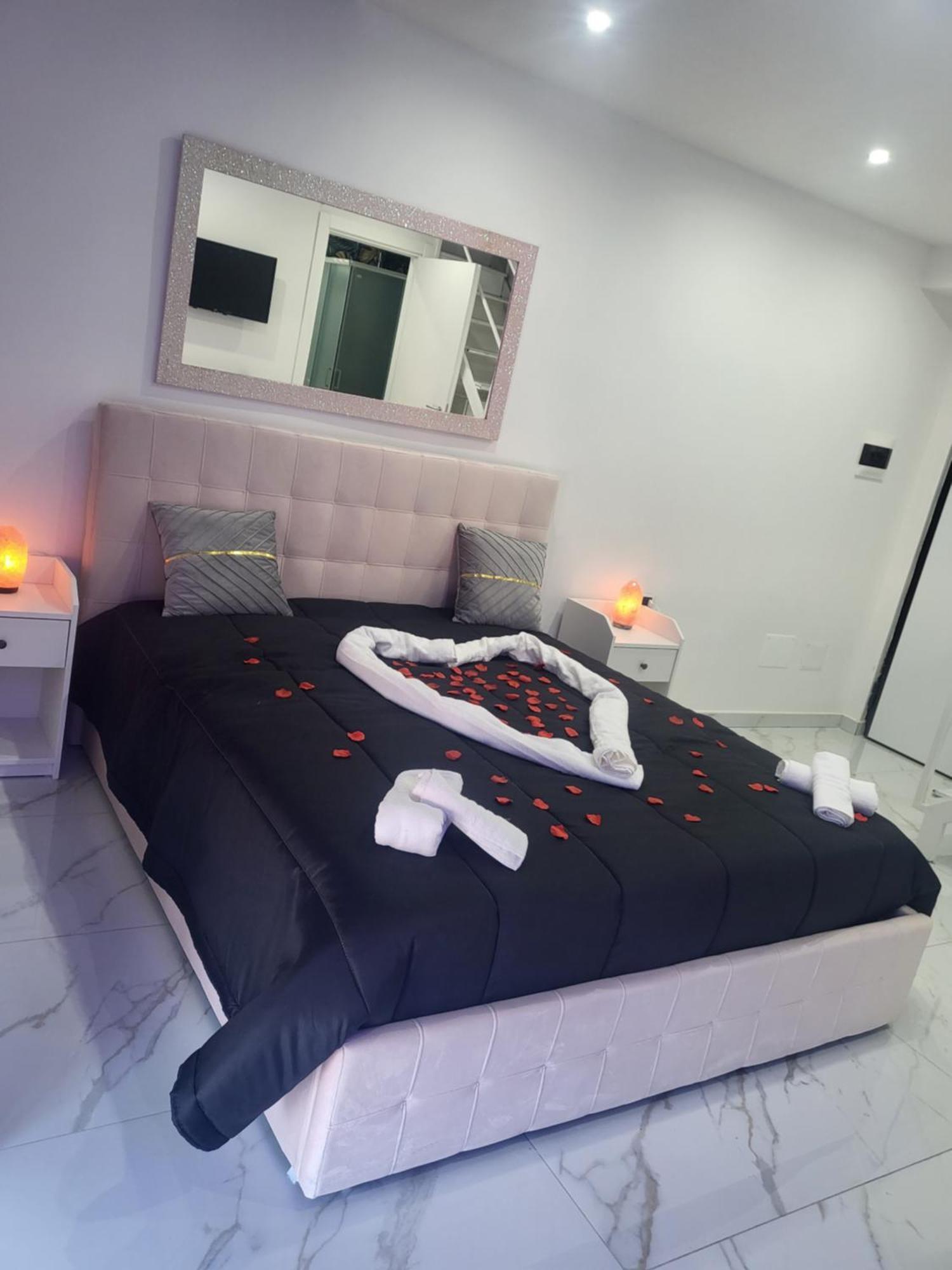 Live Naples Hotel ภายนอก รูปภาพ